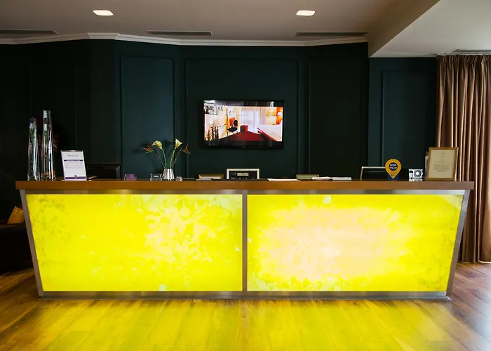 Diplomat Hotel & Spa